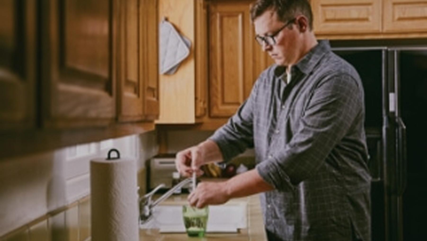 EPIDIOLEX® (cannabidiol) syringe and plunger cleaning up